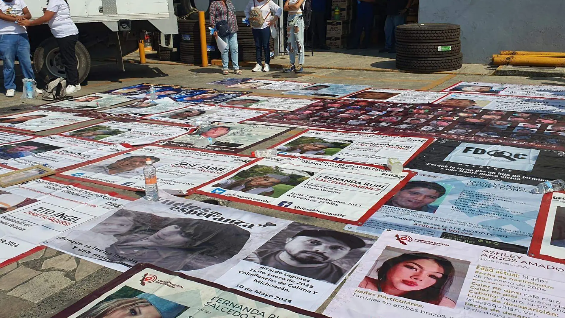 Madres de desaparecidos cambian festejos por protesta en Orizaba